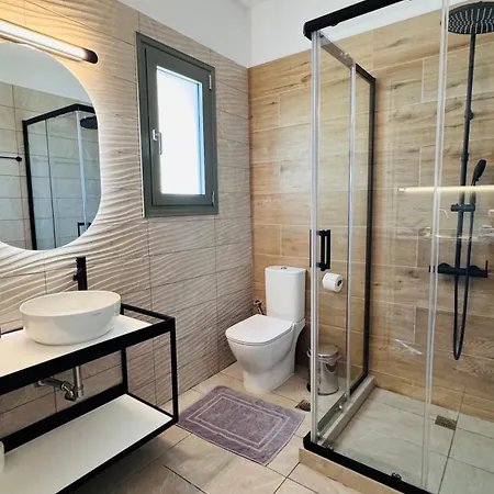 Apartamento Aroniadika 3 *